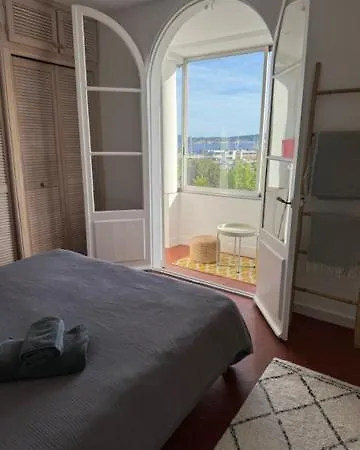 Maison De Village Renovee Avec Vue Exceptionnelle Сент-Максим