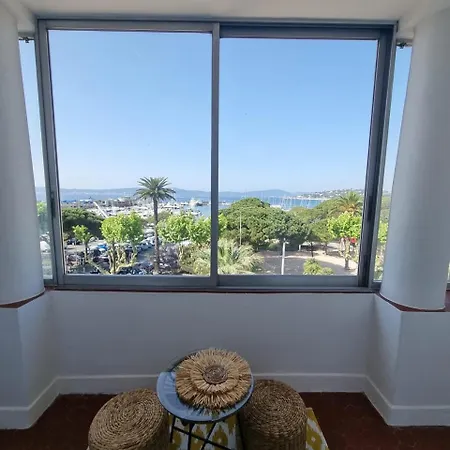 Casa de Férias Maison De Village Renovee Avec Vue Exceptionnelle *