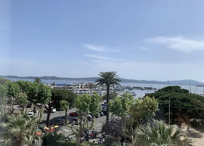 Maison De Village Renovee Avec Vue Exceptionnelle Sainte-Maxime